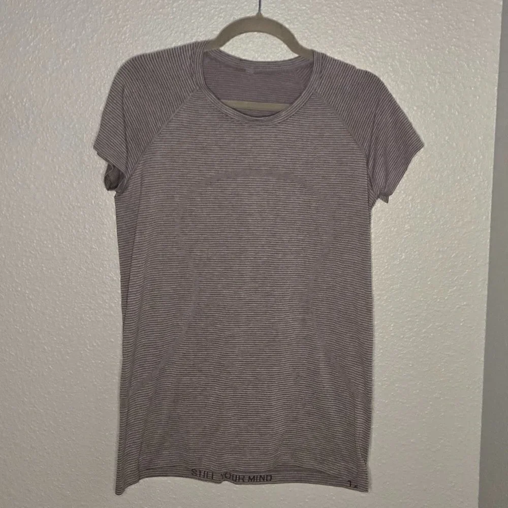 Lululemon Swiftly Tech Short Sleeve Shirt 2.0 - 12